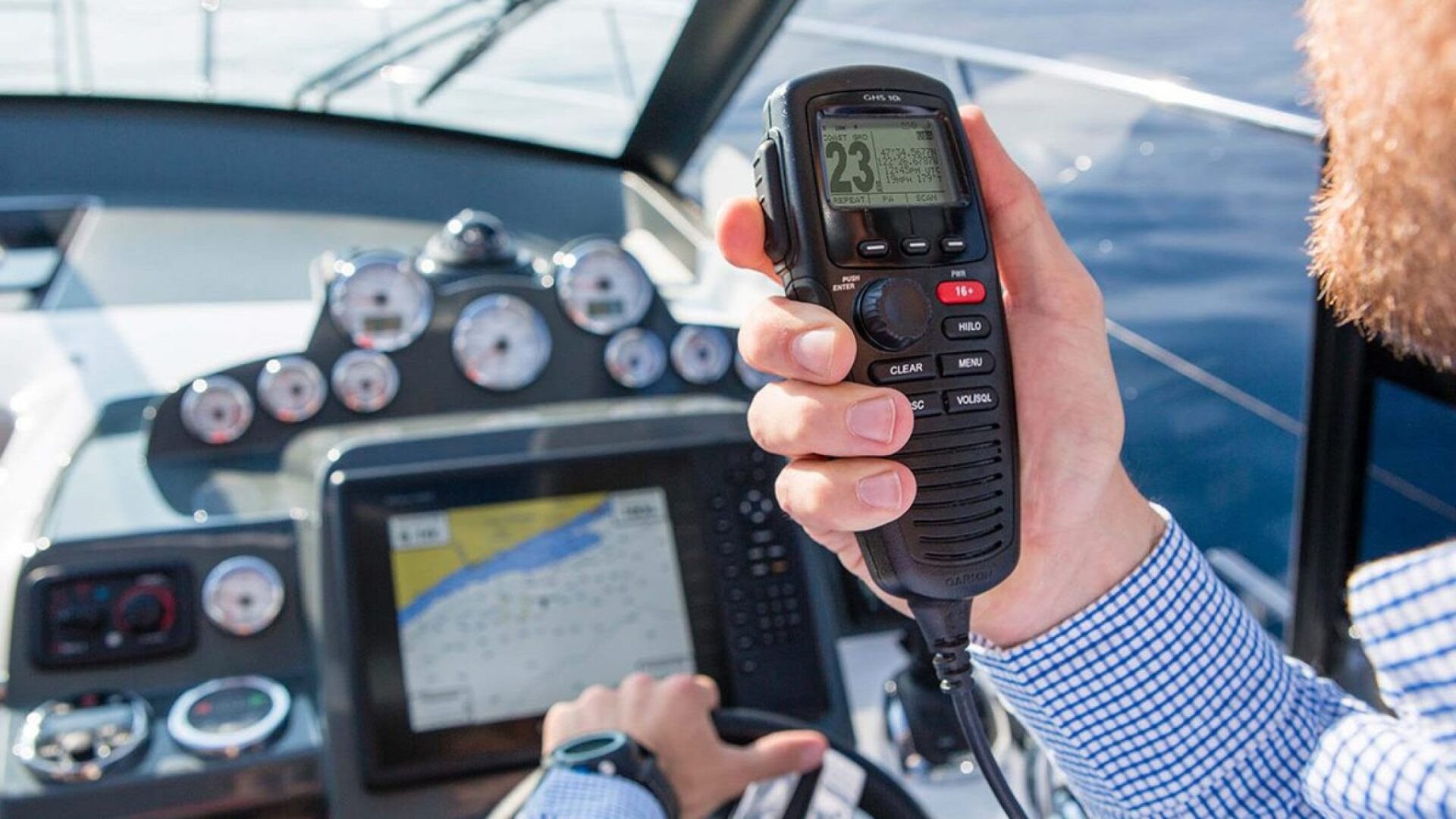 VHF radijska postaja na poveljniškem mostu plovila, izpit VHF GMDSS za voditelja čolna