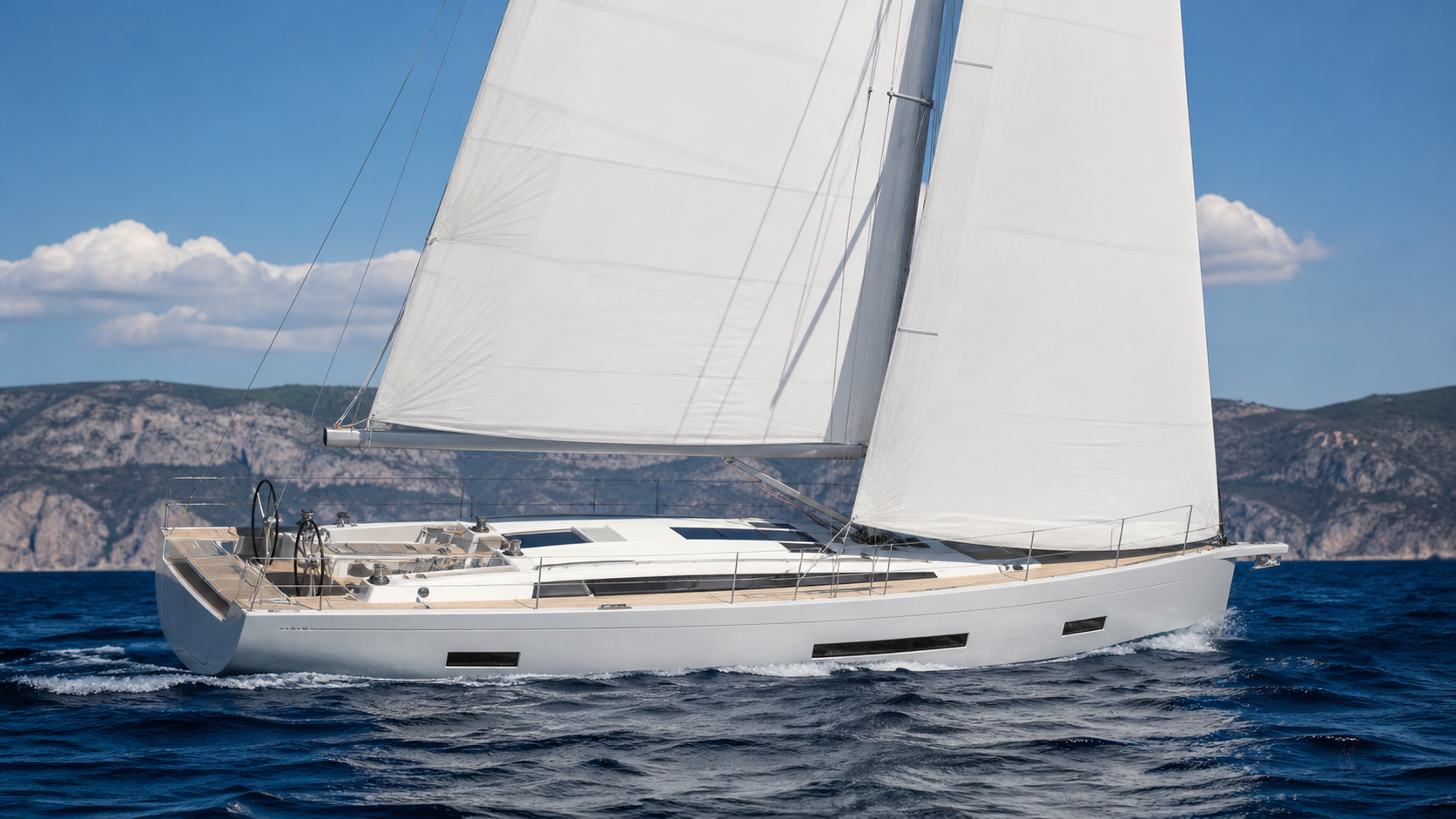 Premium model jadrnice s sodobnim dizajnom palube in jambora med jadranjem, najboljše jadrnice za luksuzni najem in charter